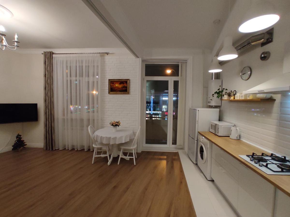 جومل Apartment in the city center المظهر الخارجي الصورة