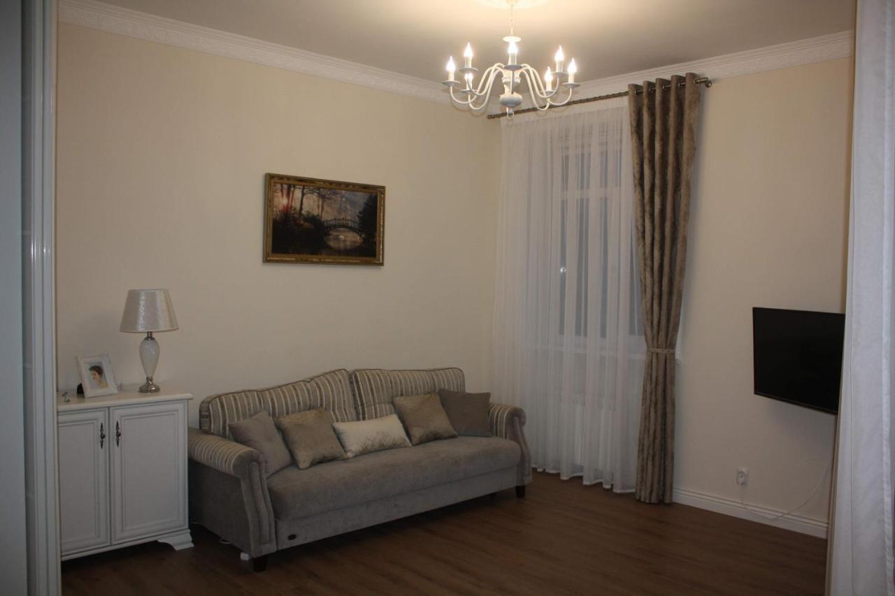 جومل Apartment in the city center المظهر الخارجي الصورة